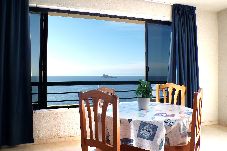 Apartment in Benidorm - Beachfront Torre Levante Apartment