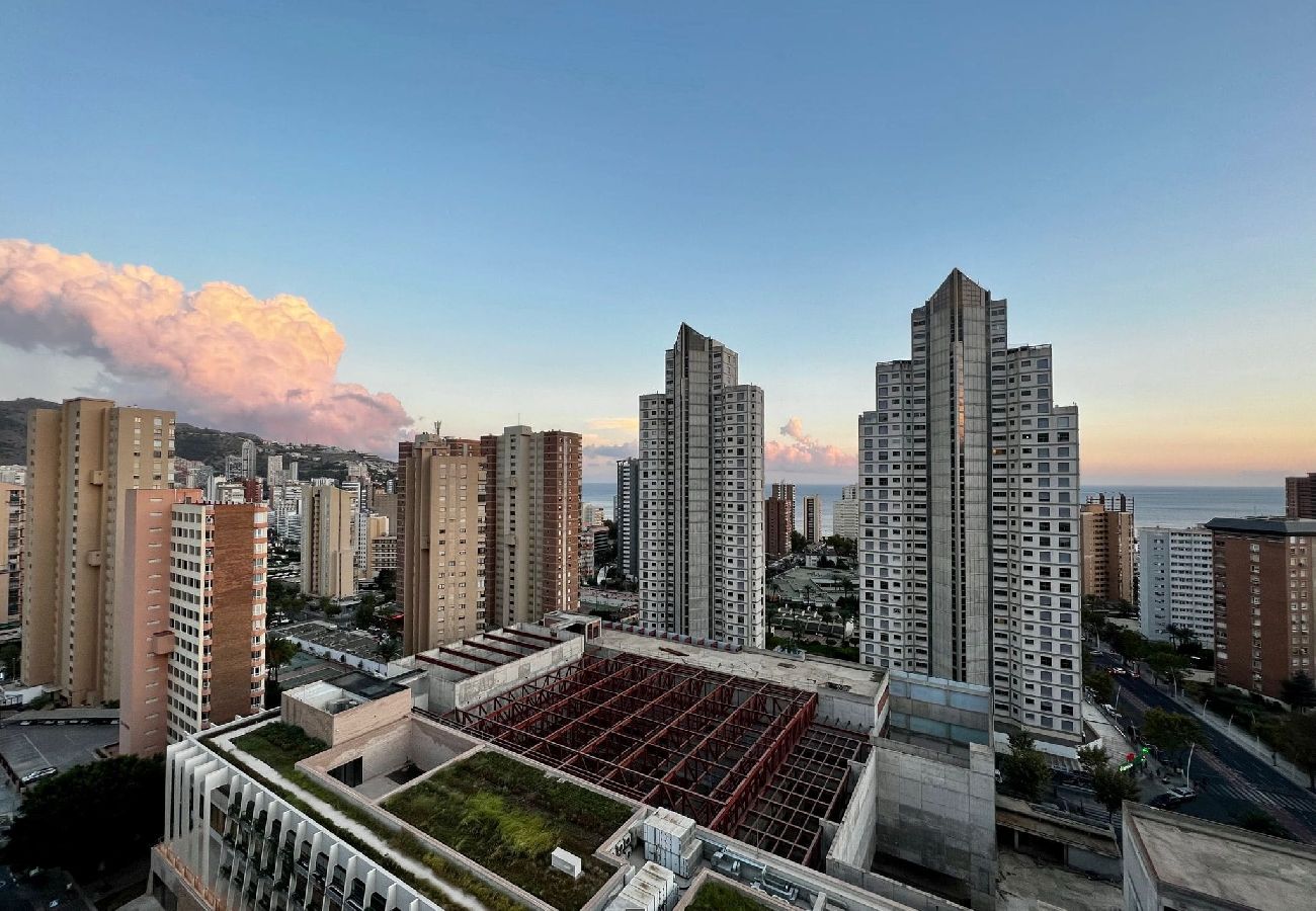 Apartment in Benidorm - Sea view apartment with pool at La Niña 