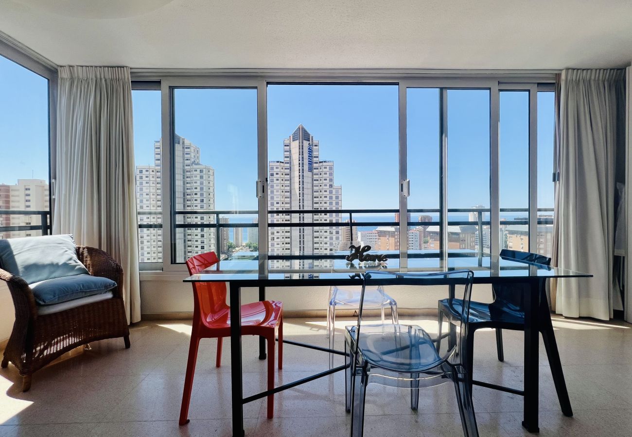 Apartment in Benidorm - Sea view apartment with pool at La Niña 