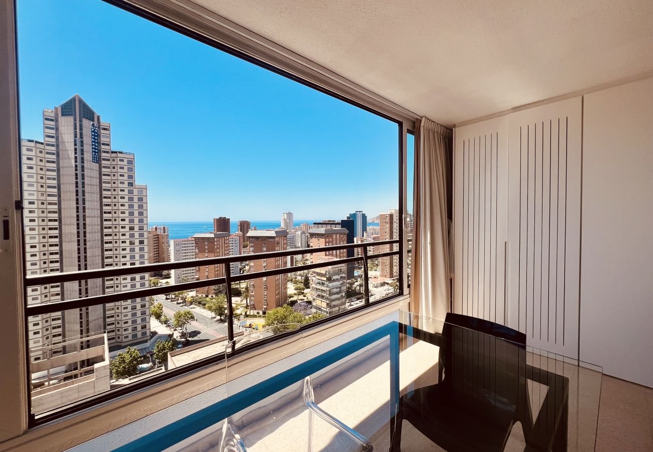 Apartment in Benidorm - Sea view apartment with pool at La Niña 