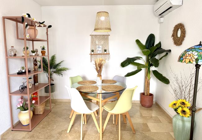 Apartment in Benidorm - Lovely apartment with parking and swimming pool