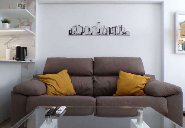 Apartment in Benidorm - Modern Apartment with Swimming Pool and Free Bikes Apartment in Benidorm - Modern Apartment with Swimming Pool and Free Bikes