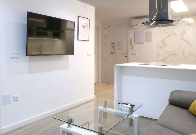 Apartment in Benidorm - Modern Apartment with Swimming Pool and Free Bikes Apartment in Benidorm - Modern Apartment with Swimming Pool and Free Bikes