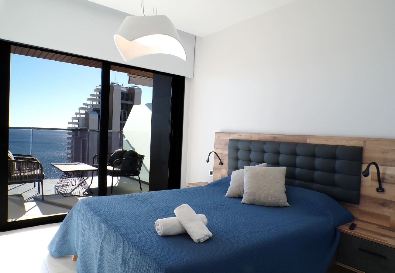 Apartment in Benidorm - Sunset Waves Luxury Apartment 