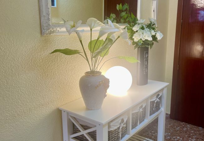 Apartment in Benidorm - Two bedroom apartment next to the Sunday Market in Benidorm Apartment in Benidorm - Two bedroom apartment next to the Sunday Market in Benidorm