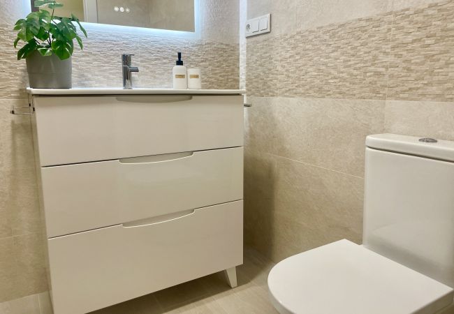 Apartment in Benidorm - Two bedroom apartment next to the Sunday Market in Benidorm Apartment in Benidorm - Two bedroom apartment next to the Sunday Market in Benidorm