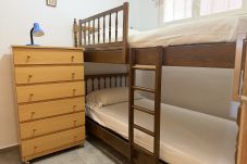 Apartment in Benidorm - 2 bedroom apartment with pool and parking in Moby Dick