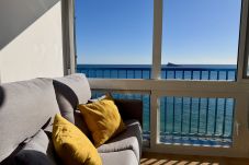 Apartment in Benidorm - Seafront Apartment with Private Free Parking