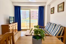 Apartment in Benidorm - 2-Bedroom Apartment with Pool in Torre Gerona near Levante Beach