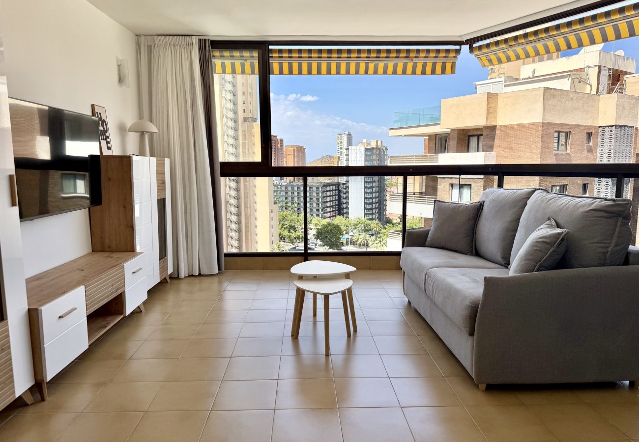 Apartment in Benidorm - Charming apartment with outdoor pool 