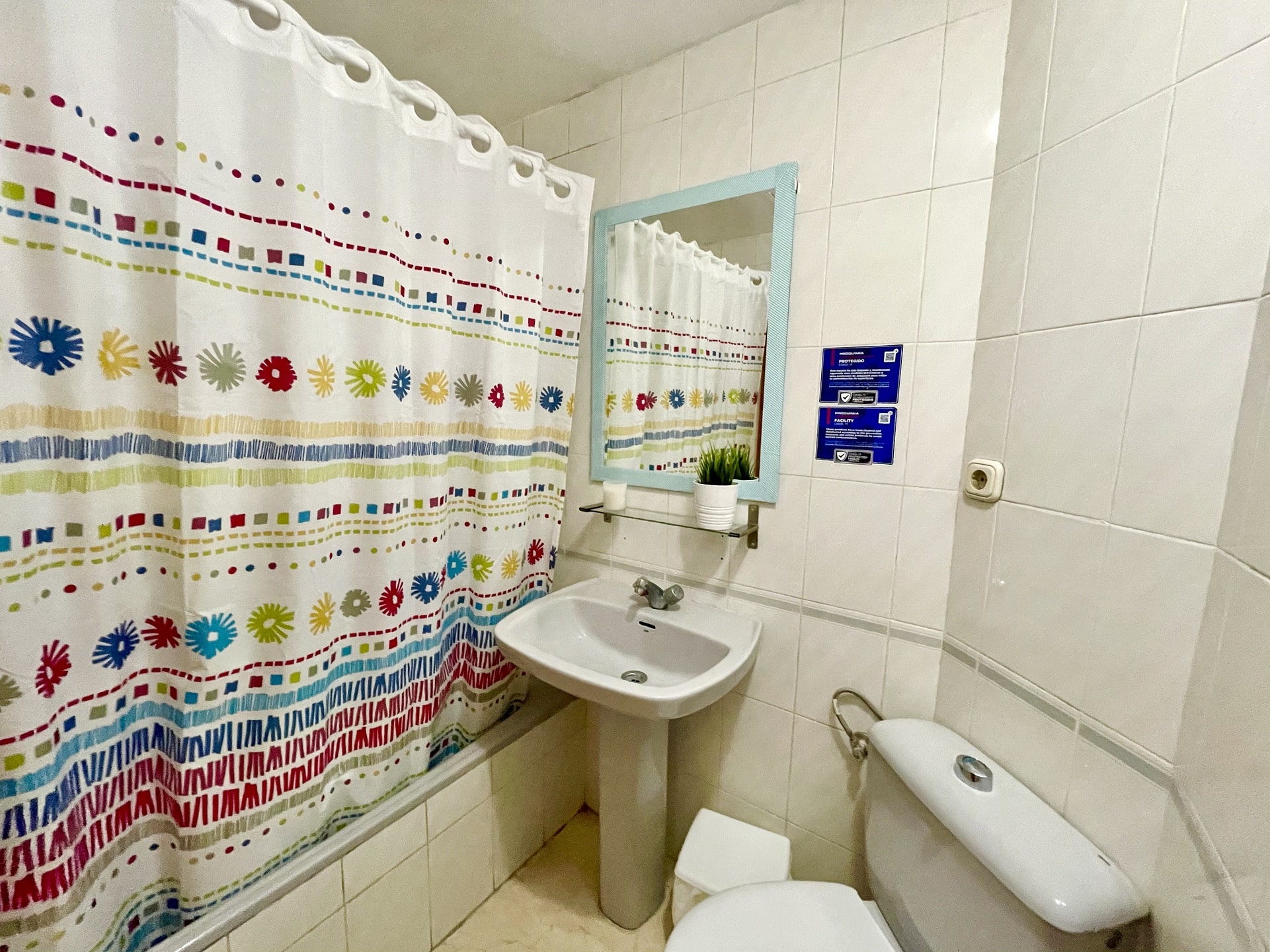 baño-equipado-full-equiped-bathroom-min