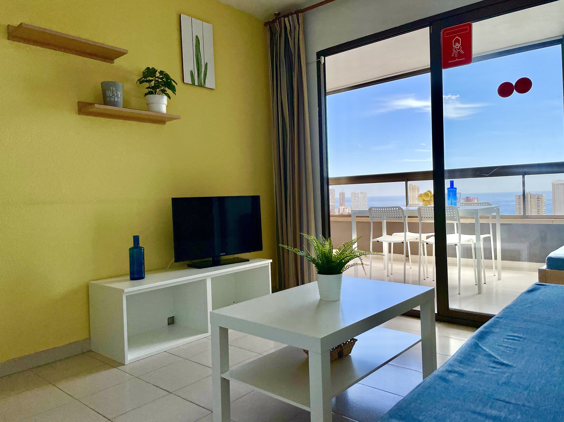 salon-con-vistas-living-room-with-views-min